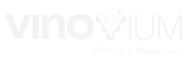 Vinovium | Winery + Négociant Scrolled light version of the logo (Link to homepage)